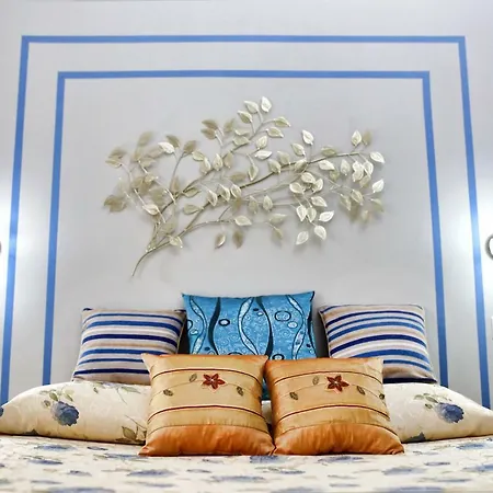 게스트하우스 Akemi House Luxury Accomodation 2*